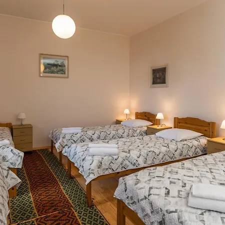 Pueha Vaimu Kuelalistemaja * Tallinn